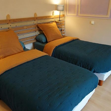 Chambres D'Hotes Kerioret Izella Kerlaz Exterior photo